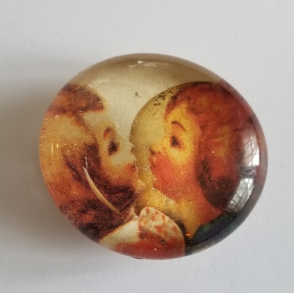 Handmade magnet fridge cherub kiss